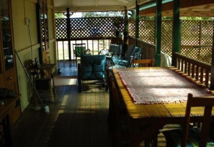QUEENSLANDER SET ON TWO BLOCKS -