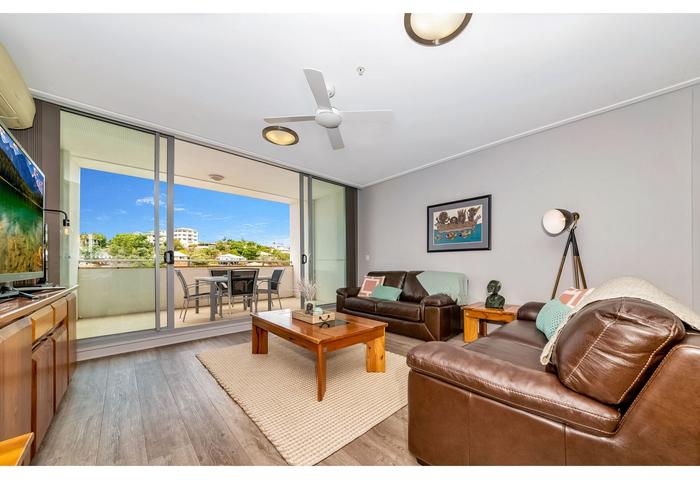 Stunning renovated apartment PRICE REDUCED!