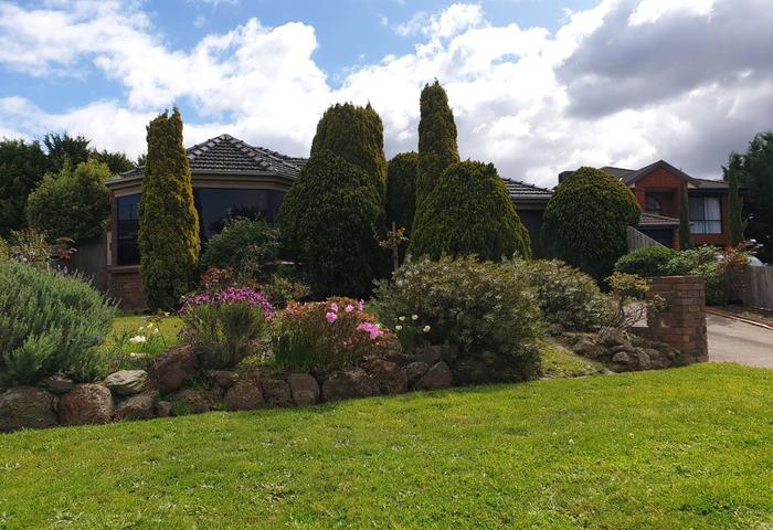 SPACIOUS AND CHARMING FAMILY HOME ON 646sqm LAND, PRIME LOCATION
