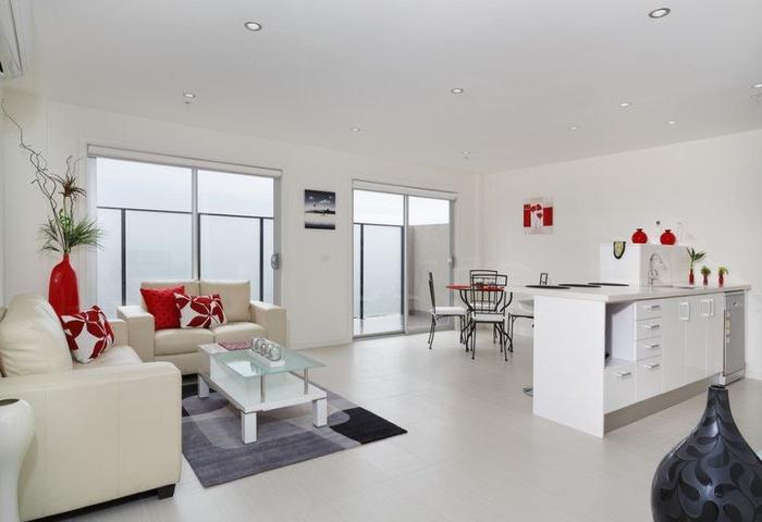 LUXURY APARTMENTS!