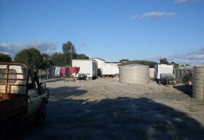 AIRCONDITIONED FISHING  OR HOLIDAY SHACK